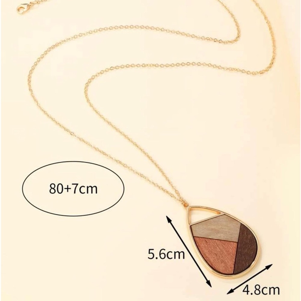Long necklace
